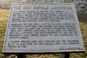 Plaque describing the 1833 Buffalo Lighthouse.