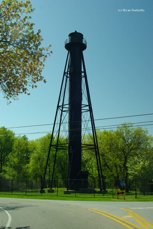 Photo of the Finns Point Lighthouse.