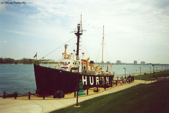 Photo of the Huron Lightship (LV-103/WAL-526).