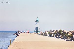 Lighthouse at the end of the pier - distance shot.