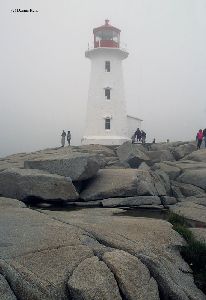 Massive granite boulders near the lighthouse.