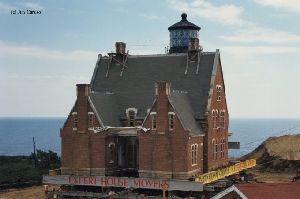 Shot of the lighthouse during the move in 1992.