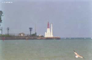 Lighthouse through a 1000mm telephoto lens.
